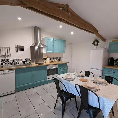 Maison Charentaise Avec Piscine Chauffee, Jardin Prive Et Proche Commerces, Ideale Pour Couples - Fr-1-653-228 Landsted Aunac-sur-Charente