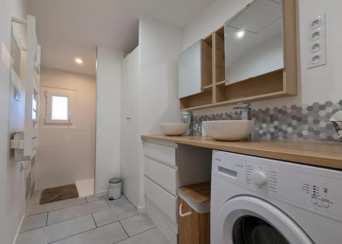 펜션 Maison Charentaise Avec Piscine Chauffee, Jardin Prive Et Proche Commerces, Ideale Pour Couples - Fr-1-653-228